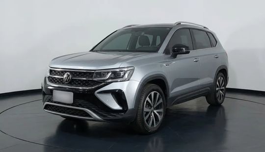 Volkswagen • Taos