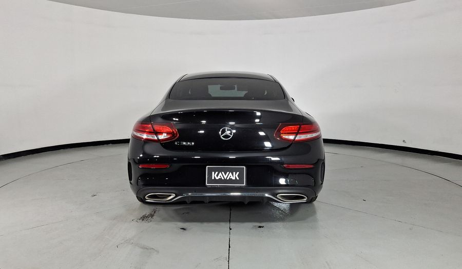 Mercedes Benz Clase C 2.0 300 AUTO Coupe 2019