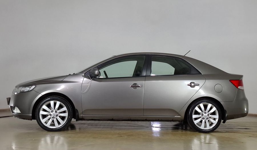 Kia Cerato 1.6 SX AC DAB Sedan 2013