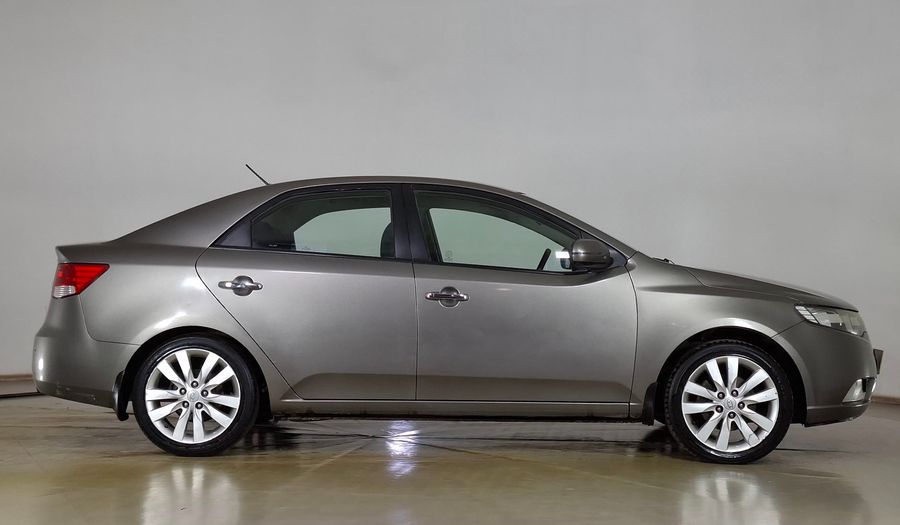 Kia Cerato 1.6 SX AC DAB Sedan 2013