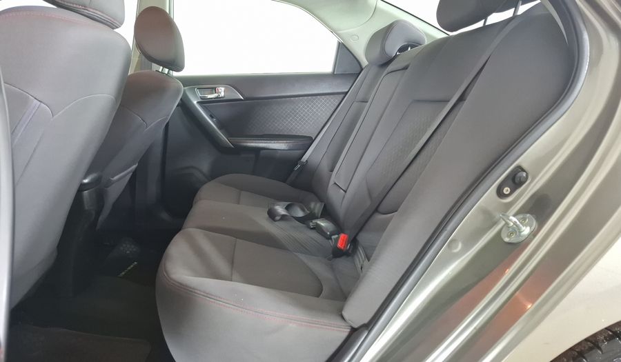 Kia Cerato 1.6 SX AC DAB Sedan 2013