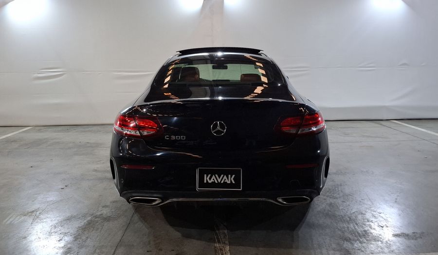 Mercedes Benz Clase C 2.0 300 AUTO Coupe 2019