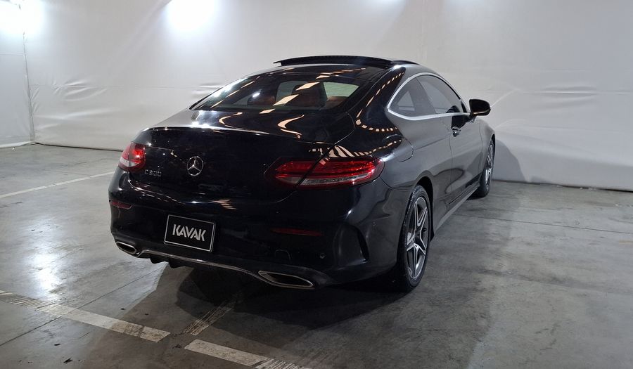 Mercedes Benz Clase C 2.0 300 AUTO Coupe 2019