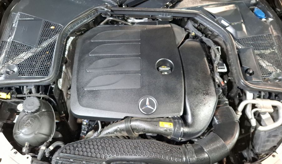 Mercedes Benz Clase C 2.0 300 AUTO Coupe 2019