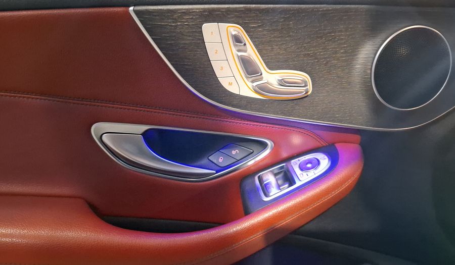 Mercedes Benz Clase C 2.0 300 AUTO Coupe 2019