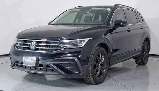 Volkswagen • Tiguan