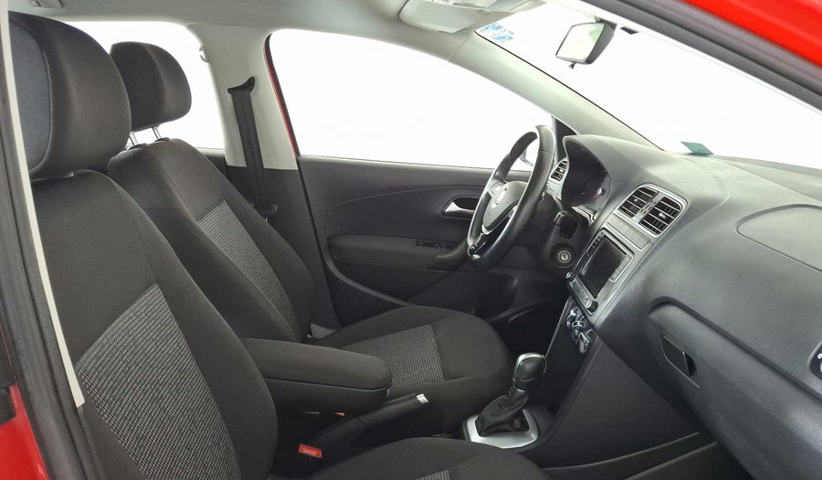 Volkswagen Polo 1.6 COMFORTLINE PLUS AUTO Hatchback 2020
