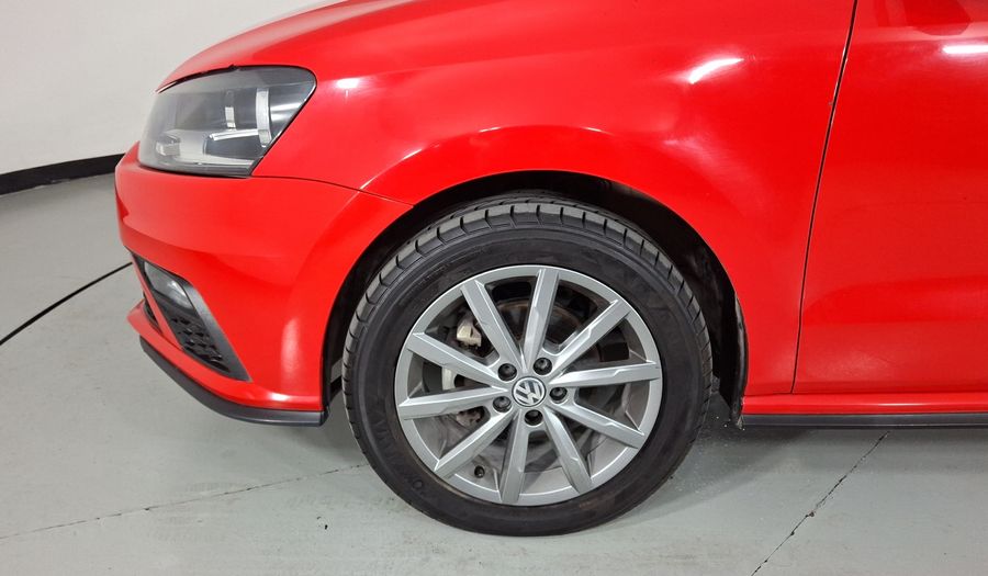 Volkswagen Polo 1.6 COMFORTLINE PLUS AUTO Hatchback 2020