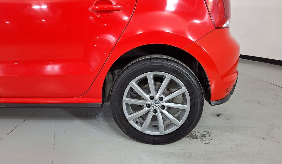 Volkswagen Polo 1.6 COMFORTLINE PLUS AUTO Hatchback 2020