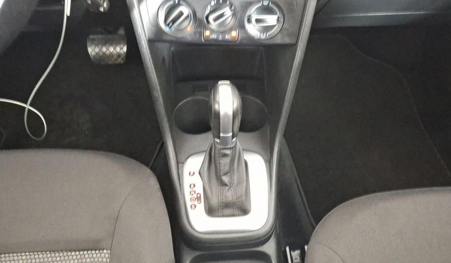 Volkswagen Polo 1.6 COMFORTLINE PLUS AUTO Hatchback 2020