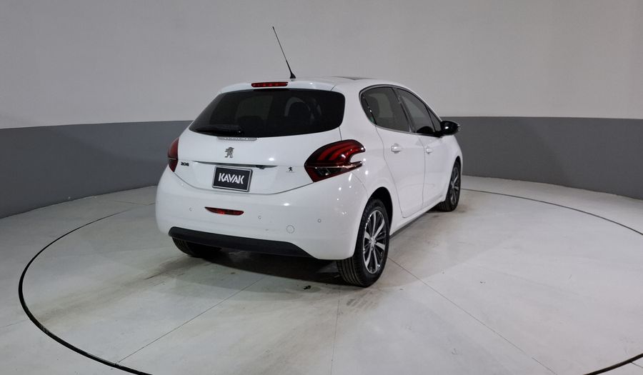 Peugeot 208 1.6 FELINE AT Hatchback 2017