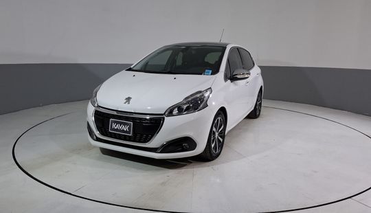 Peugeot • 208