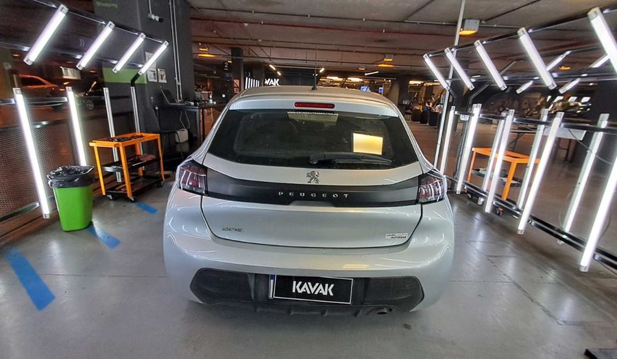 Peugeot 208 1.2L LIKE Hatchback 2021