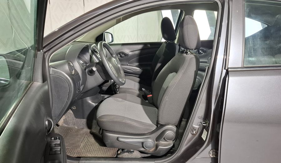 Nissan Versa 1.6 SENSE CVT Sedan 2020