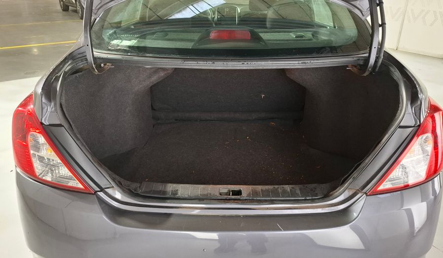 Nissan Versa 1.6 SENSE CVT Sedan 2020