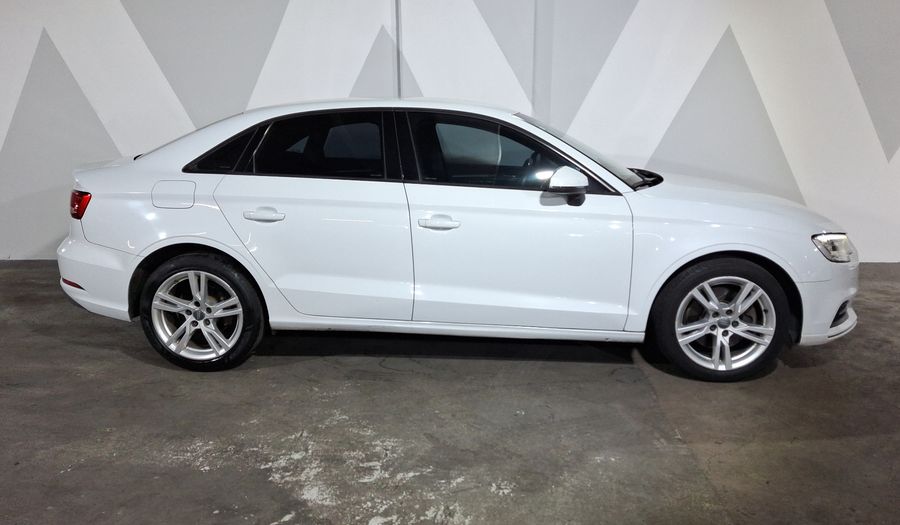 Audi A3 2.0 DYNAMIC S TRONIC Hatchback 2017
