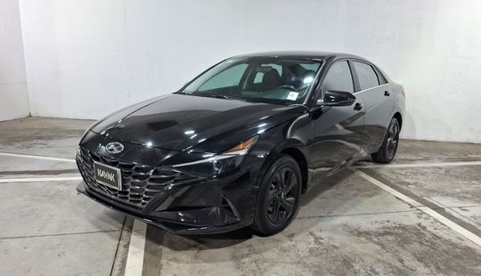 Hyundai • Elantra