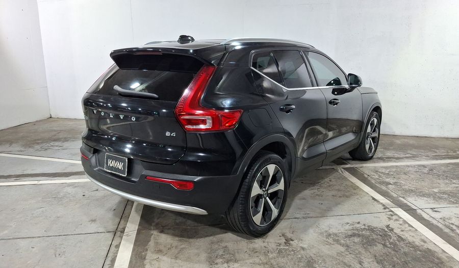 Volvo Xc40 2.0 B4 MHEV ULTIMATE AUTO Suv 2023