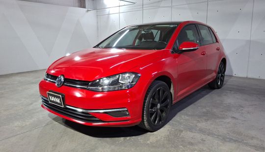 Volkswagen • Golf