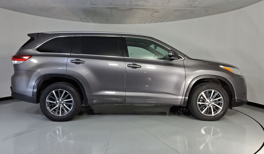 Toyota Highlander 3.5 XLE Suv 2017