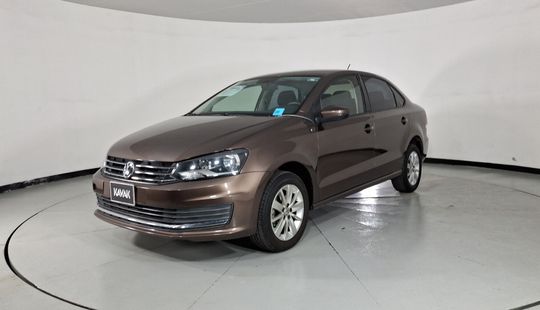 Volkswagen • Vento