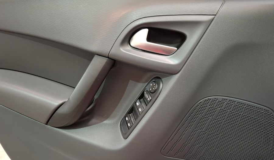 Citroen C3 1.6 FEEL AT Hatchback 2018