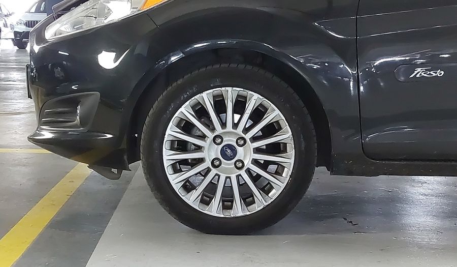 Ford Fiesta 1.6 16V TIVCT SEDAN TITANIUM POWERSHIFT Sedan 2015