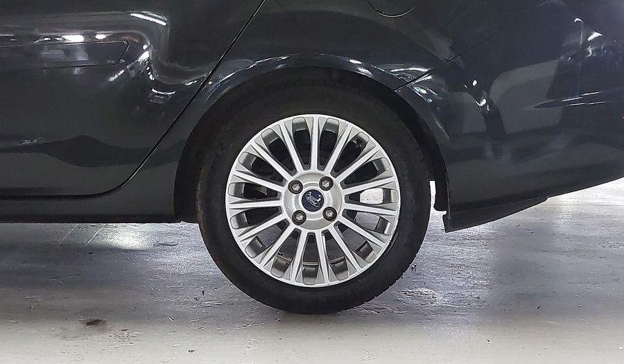 Ford Fiesta 1.6 16V TIVCT SEDAN TITANIUM POWERSHIFT Sedan 2015