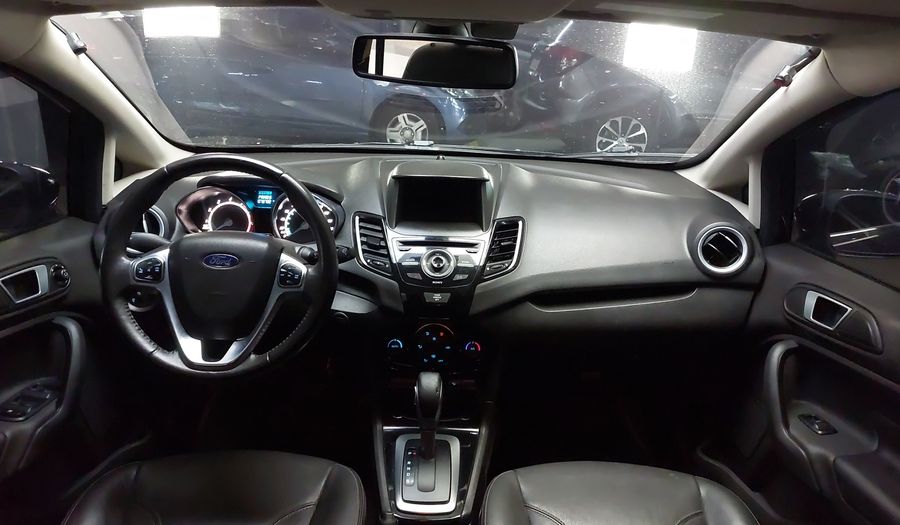 Ford Fiesta 1.6 16V TIVCT SEDAN TITANIUM POWERSHIFT Sedan 2015