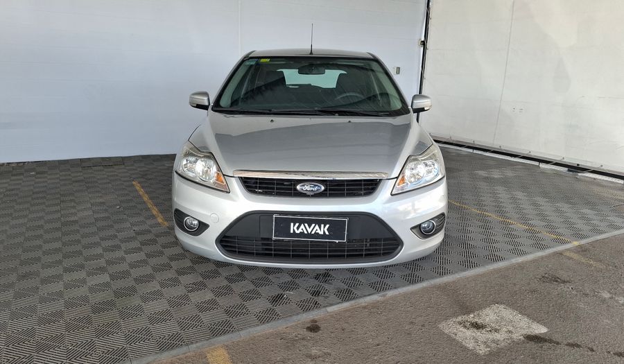 Ford Focus Ii 1.6 TREND Hatchback 2013