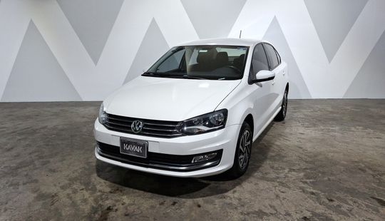 Volkswagen • Vento
