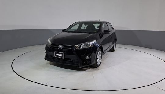 Toyota • Yaris