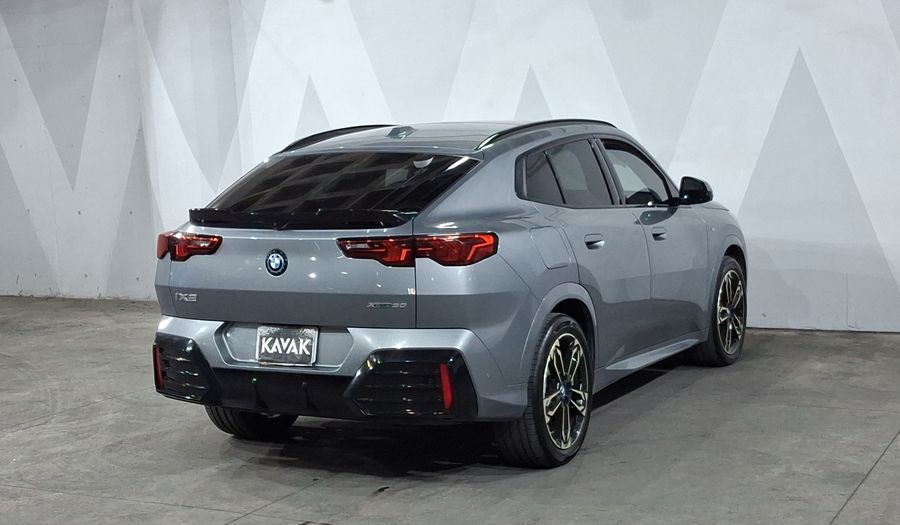 Bmw Ix2 BEV 67KWH XDRIVE30I AUTO Suv 2025