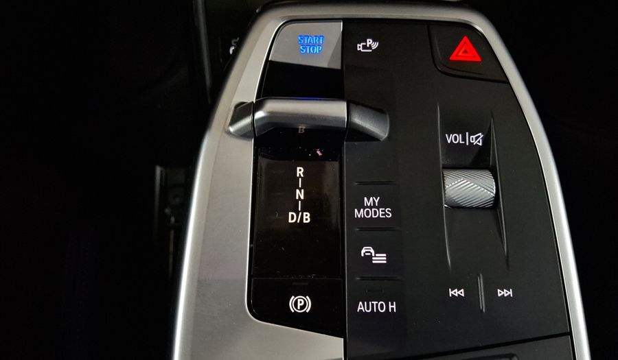Bmw Ix2 BEV 67KWH XDRIVE30I AUTO Suv 2025