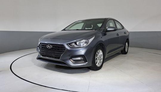 Hyundai • Accent