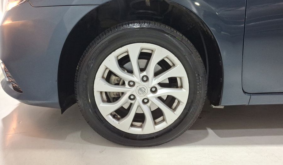 Nissan Sentra 1.8 ADVANCE CVT Sedan 2017