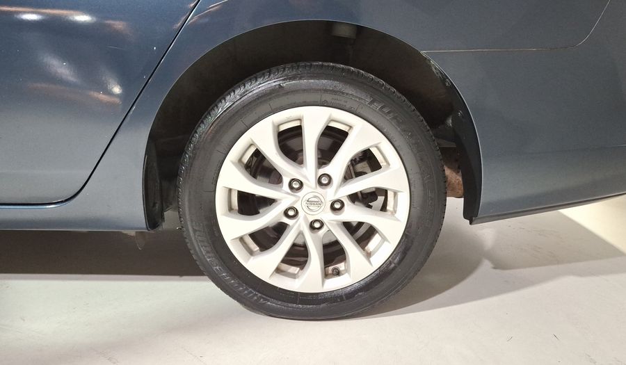 Nissan Sentra 1.8 ADVANCE CVT Sedan 2017