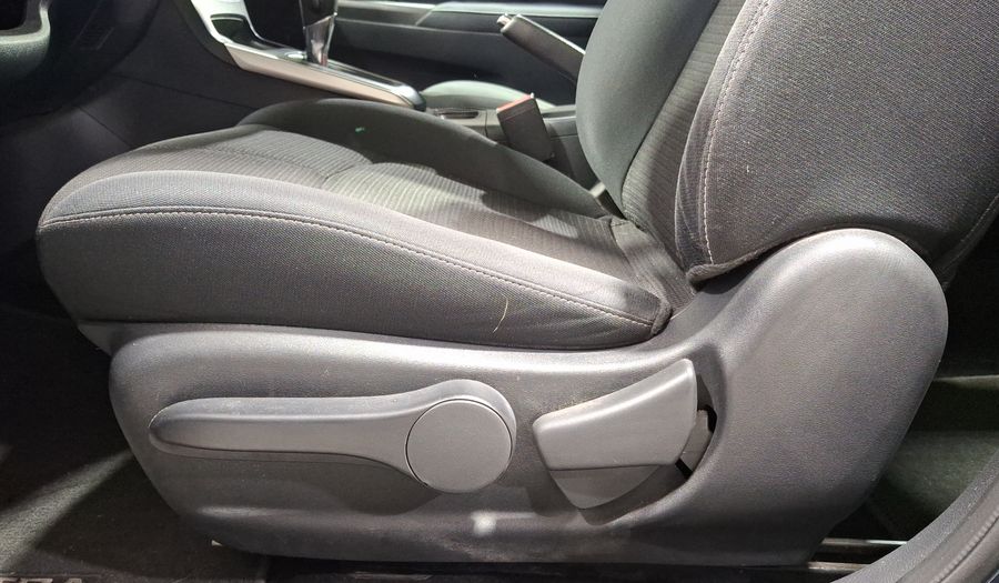 Nissan Sentra 1.8 ADVANCE CVT Sedan 2017