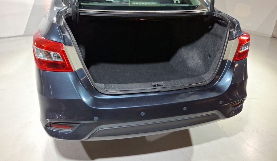 Nissan Sentra 1.8 ADVANCE CVT Sedan 2017