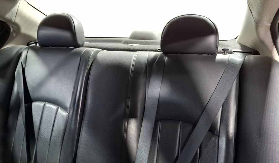 Nissan Versa 1.6 EXCLUSIVE TA AC Sedan 2014