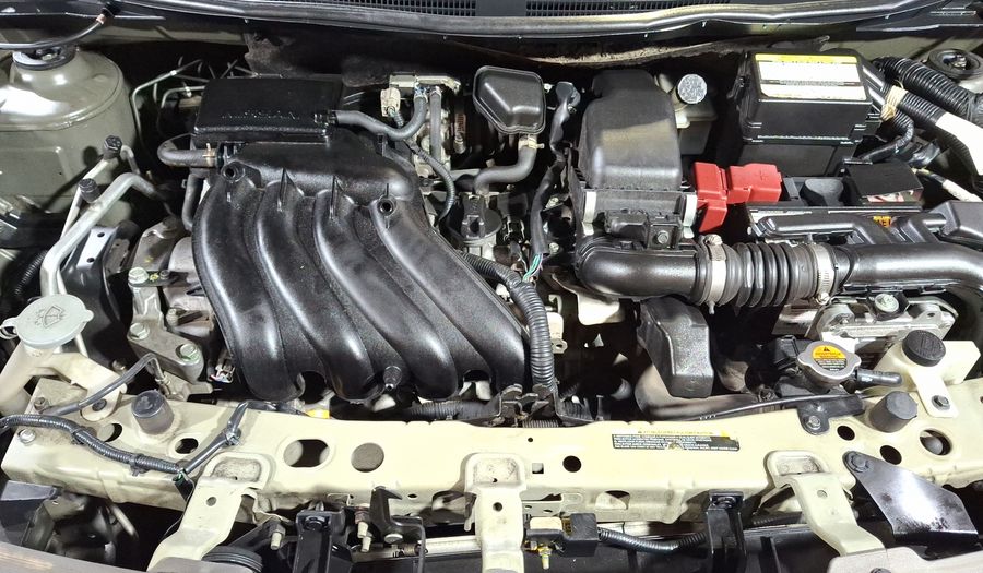 Nissan Versa 1.6 EXCLUSIVE TA AC Sedan 2014