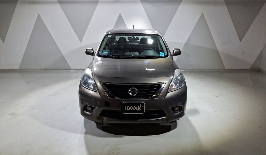 Nissan Versa 1.6 EXCLUSIVE TA AC Sedan 2014