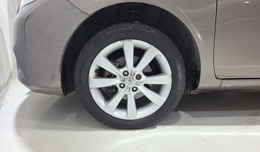 Nissan Versa 1.6 EXCLUSIVE TA AC Sedan 2014