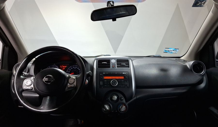 Nissan Versa 1.6 EXCLUSIVE TA AC Sedan 2014