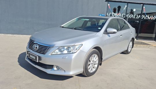 Toyota • Camry