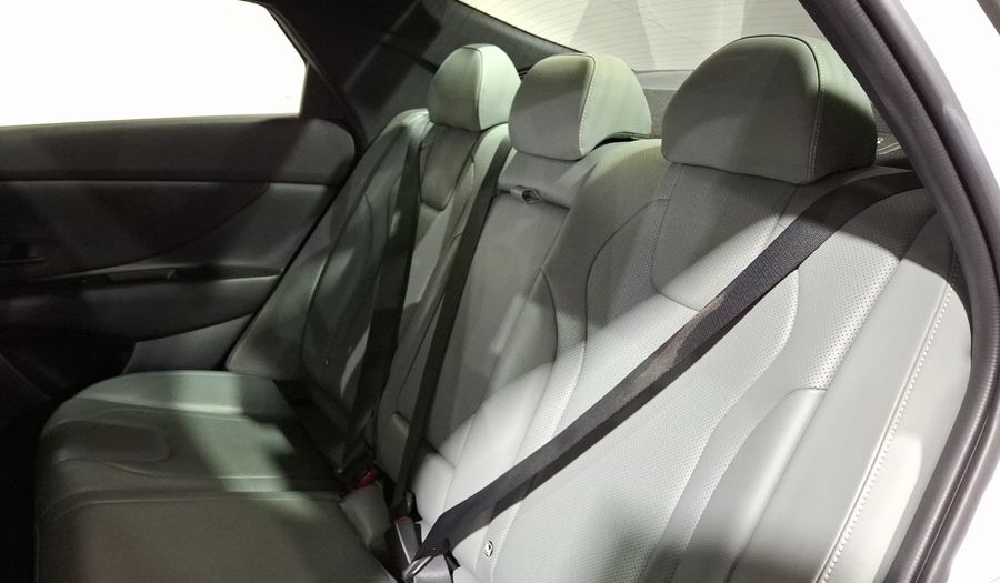 Hyundai Elantra 2.0 LIMITED TECH IVT Sedan 2024