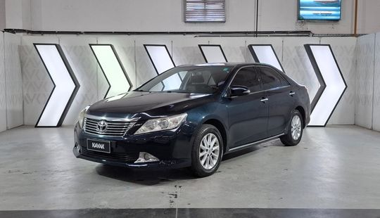 Toyota • Camry