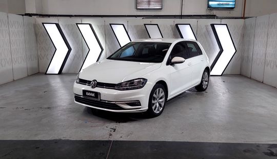 Volkswagen • Golf