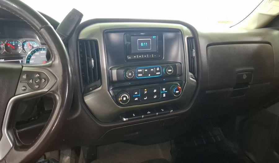 Chevrolet Cheyenne 5.3 2500 CHEYENNE CAB REG H AT 4WD Pickup 2015