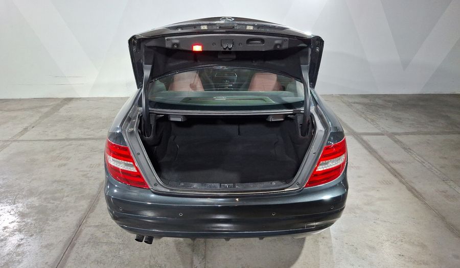 Mercedes Benz Clase C 1.6 180 CGI AT Coupe 2013